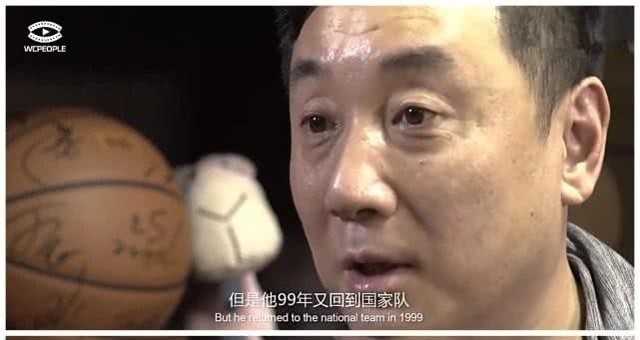 姚明左耳失聪的故事（揭秘不为人知的姚明）