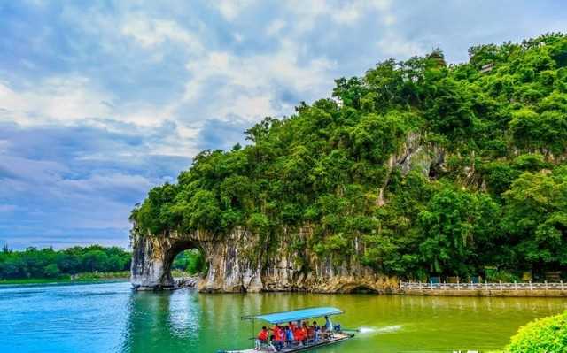 中国有哪些旅游胜地（中国最美的10大旅游胜地）