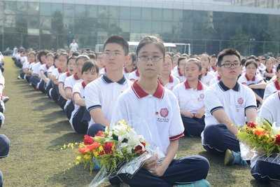 入学要求房产套内面积大于60平，学校：是上级要求的