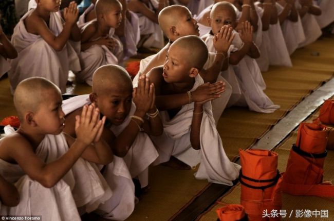 泰国男孩成人典礼，出家入寺,泰国男孩成人典礼，出家入寺