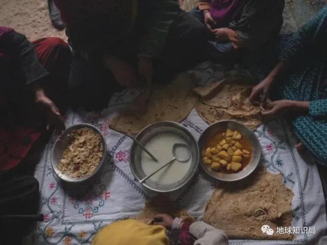 阿富汗，饿肚子问题到了紧要关头｜地球知识局