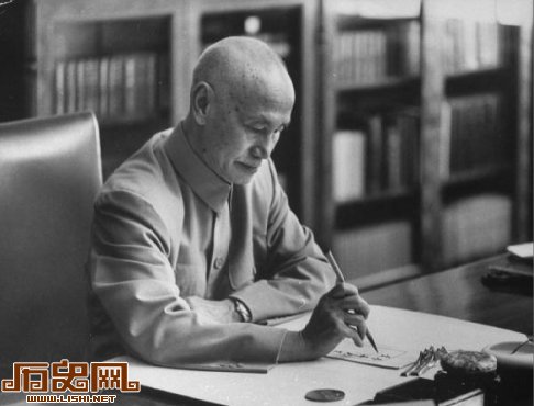 1949年开国大典时蒋介石未赴台湾藏在广州？