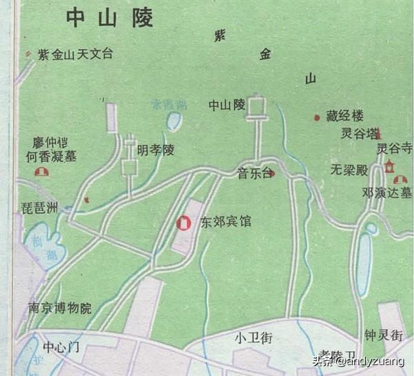 南京中山陵是为了纪念孙中山先生而修建的（南京中山陵孙中山铜像）