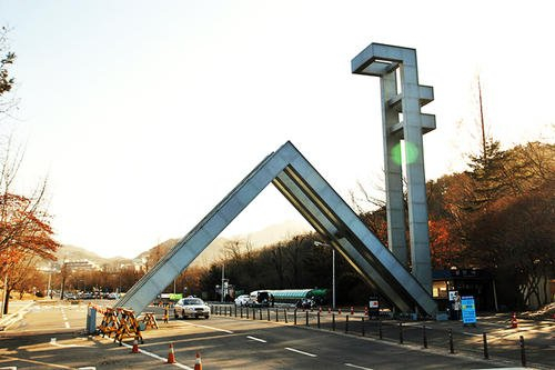 首尔历史最悠久的大学（首尔大学在韩国的地位）