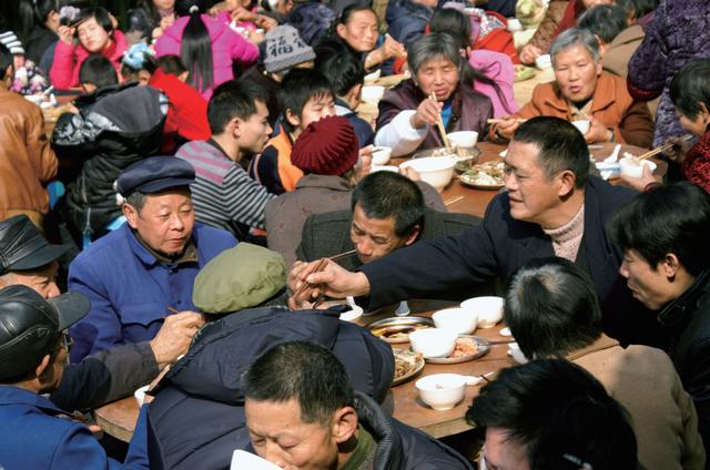 重庆市地方特色民俗风情 重庆民风民俗饮食服饰民俗