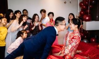 新婚快乐祝福语简短唯美 新婚快乐祝福语四字词