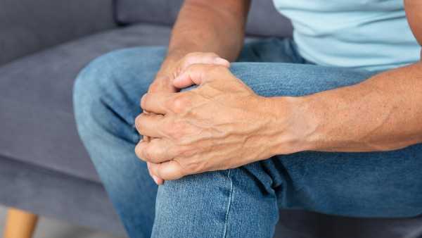 原发性膝关节病的原因和治疗方法是什么