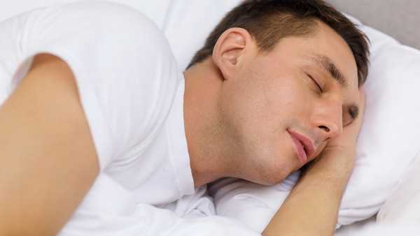 生长激素睡前一个半小时打可以吗