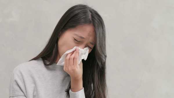 小孩喉咙痛、咳嗽、流黄鼻涕要吃什么药