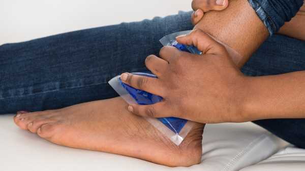 老人脚踝肿可能是哪8种疾病的征兆