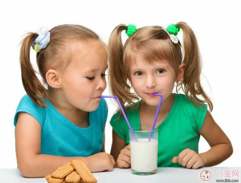 多大的小孩可以喝鲜奶  宝宝一岁喝什么鲜奶