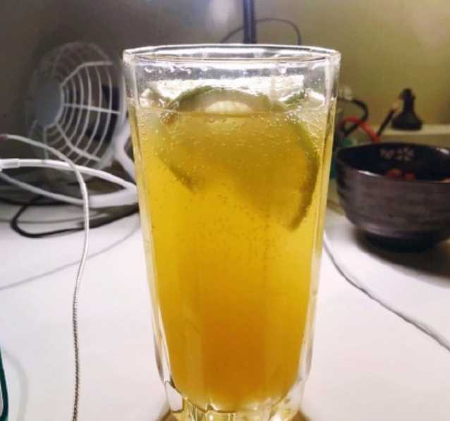 最新快乐肥宅水怎么做 新肥宅快乐水橙汁加柠檬
