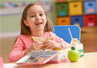 夏季饮食孩子要注意什么 补充蛋白质膳食纤维