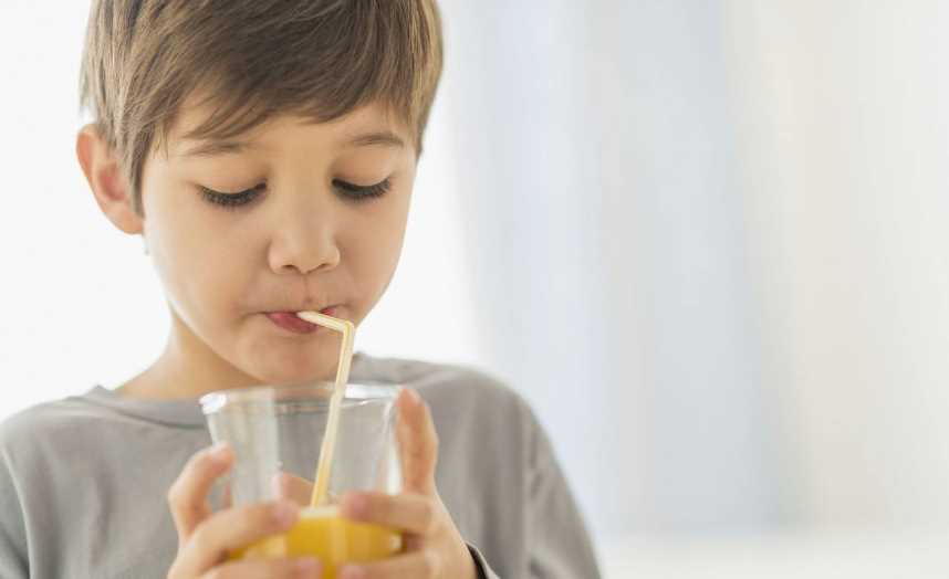 孩子夏天拒绝喝水怎么办 怎么让孩子多喝水