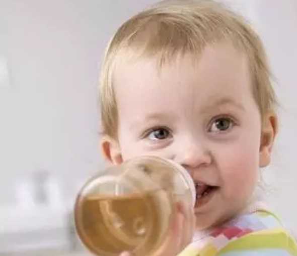 小婴儿能喝蜂蜜水吗 宝宝多大几岁可以吃蜂蜜