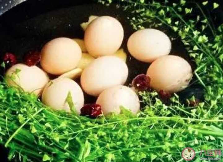 三月三吃荠菜煮鸡蛋有什么好处 三月三为什么要吃荠菜煮鸡蛋