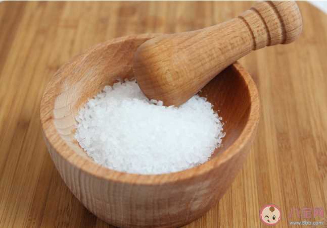 宝宝盐和普通的盐有什么区别 宝宝开始吃盐每天吃多少盐合适