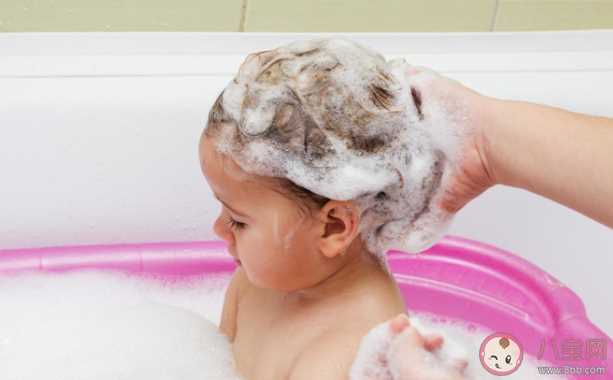 孩子能不能用大人的洗发水 如何挑选孩子适合的洗发