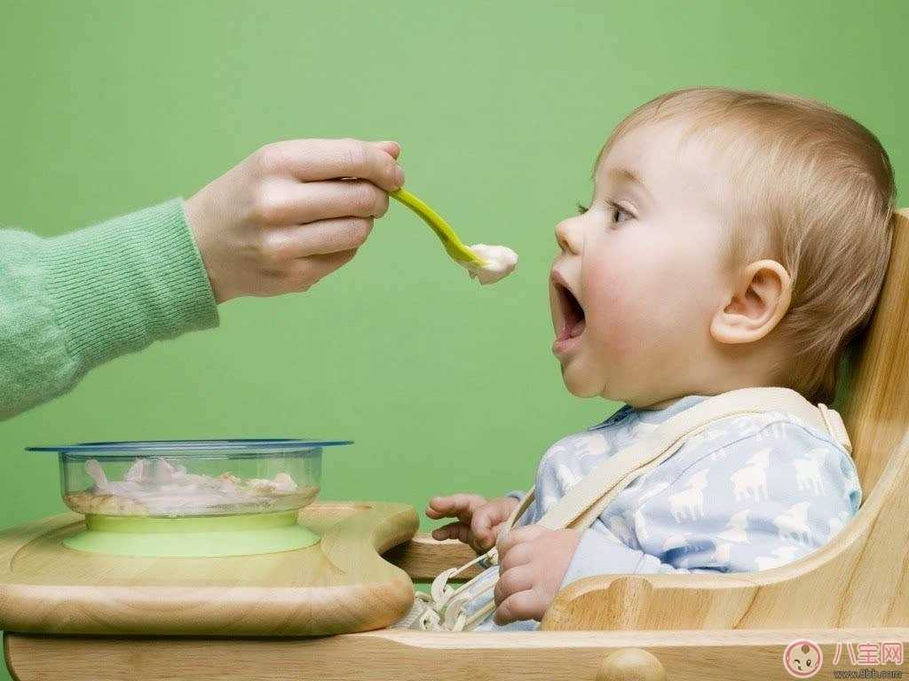 孩子吃鸡蛋可以补充维生素D吗  宝宝如何补充维生素D