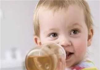 小婴儿能喝蜂蜜水吗 宝宝多