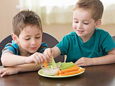 孩子夏天怎么吃好 饮食清淡少吃刺激性食物