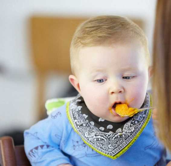 4~6个月宝宝辅食添加要注意什么 4~6个月宝宝辅食添加注意事项