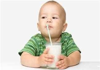 婴儿奶冲太浓也会导致营养不良吗 奶粉过浓有什么危