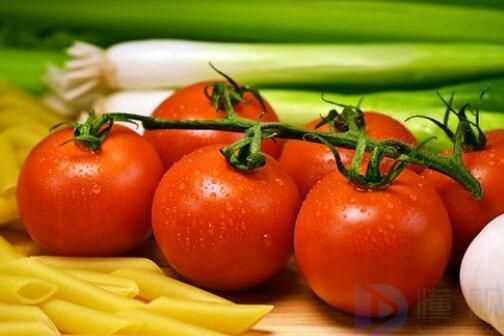 用西红柿美容护肤的方法分享
