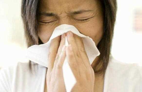 鼻炎一直咳嗽怎么回事 过敏咽炎气管炎